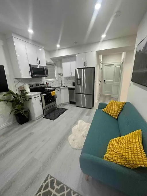 Appartamento Award Winning Boho Paradise Sunlit Modern Suite YYC