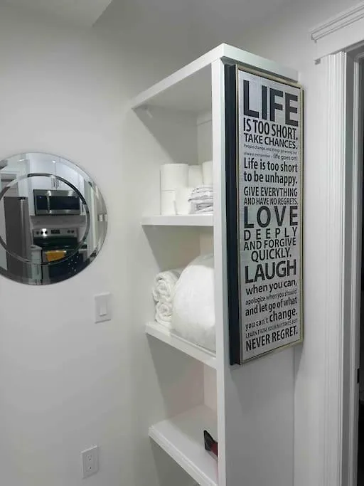 Appartamento Award Winning Boho Paradise Sunlit Modern Suite YYC